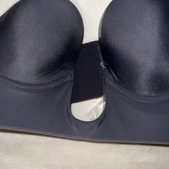 SKIMS Deep Plunge Shapewear Bra Color Onyx, Size M NEW - Picture 3 of 11